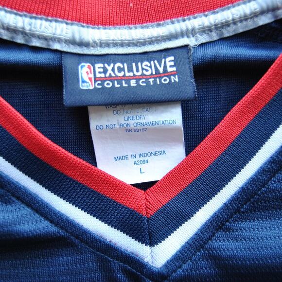 Detroit Pistons NBA Exclusive Collection Short Sleeve Team Apparel Size: Large - Picture 3 of 6